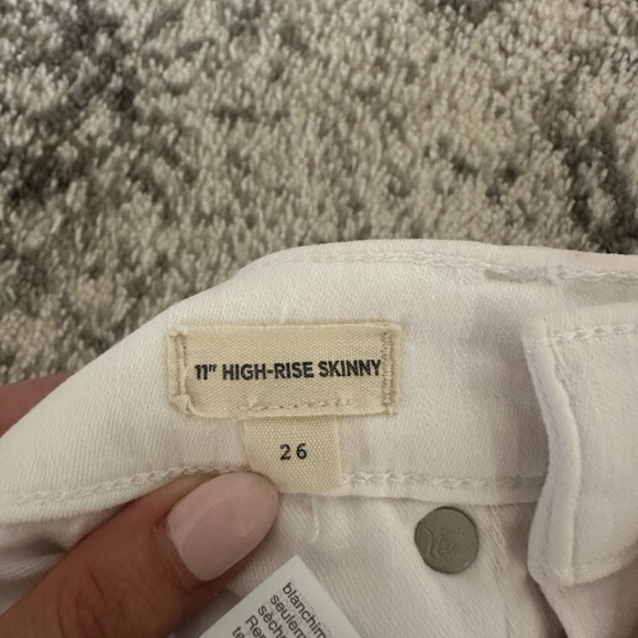 Madewell 11” High-Rise Skinny Jeans in Pure White - Picture 5 of 5